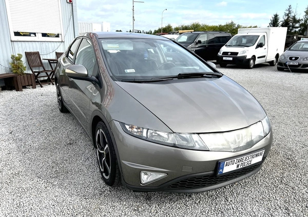 Honda Civic cena 20800 przebieg: 265000, rok produkcji 2006 z Szczawnica małe 67